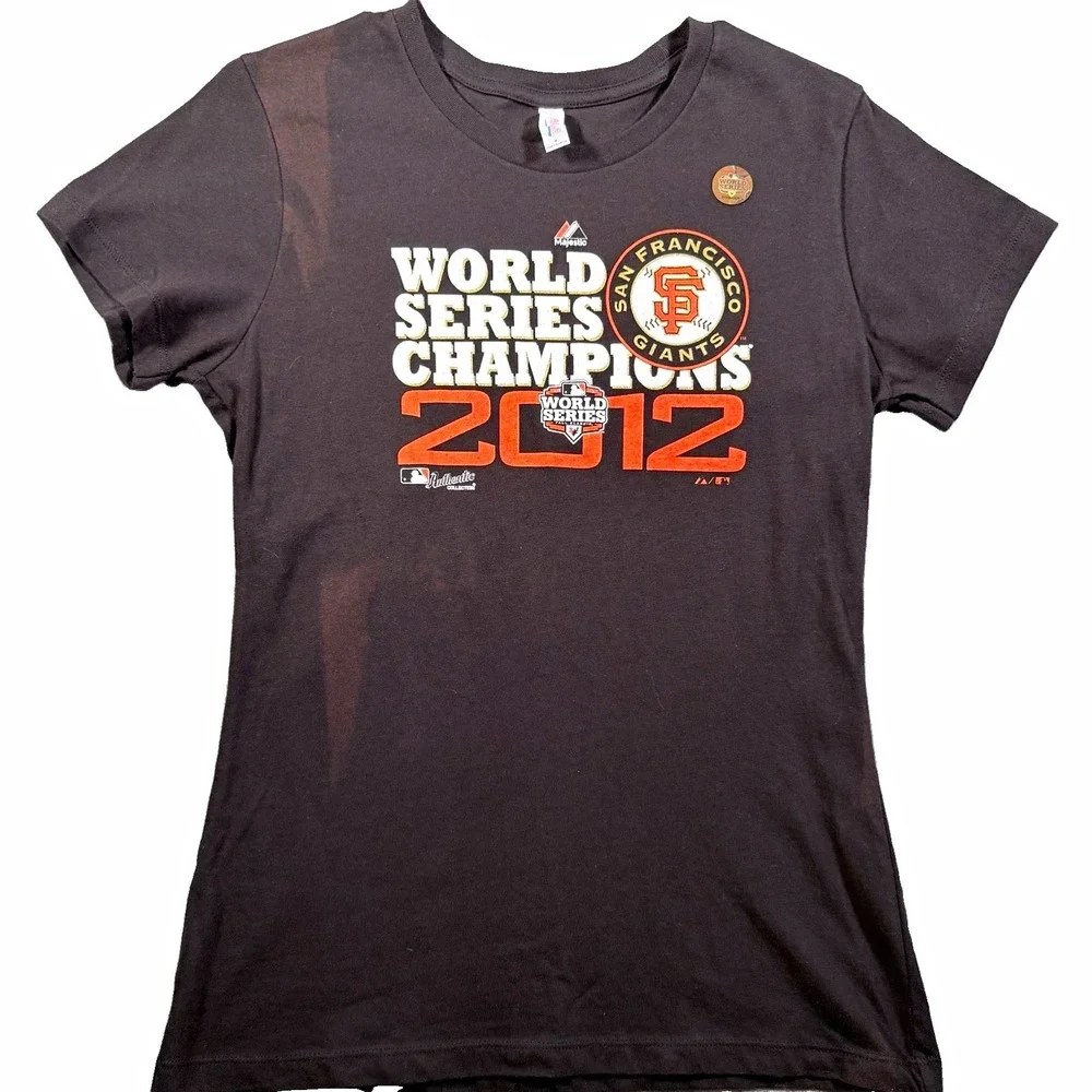 Majestic SF Giants 2012 World Series Champions T Shirt M Distressed Bleach Fade